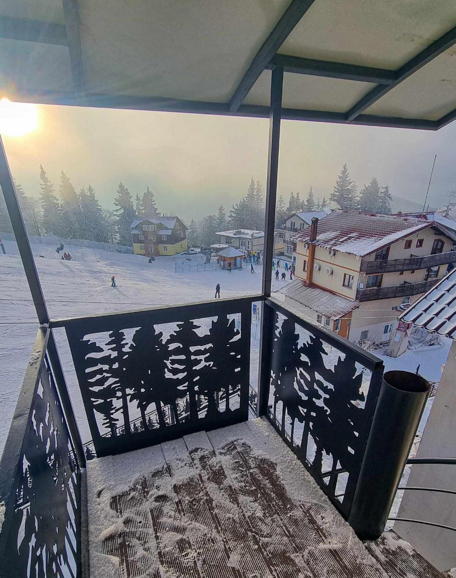 Pensiunea Sky Lupény Kültér fotó