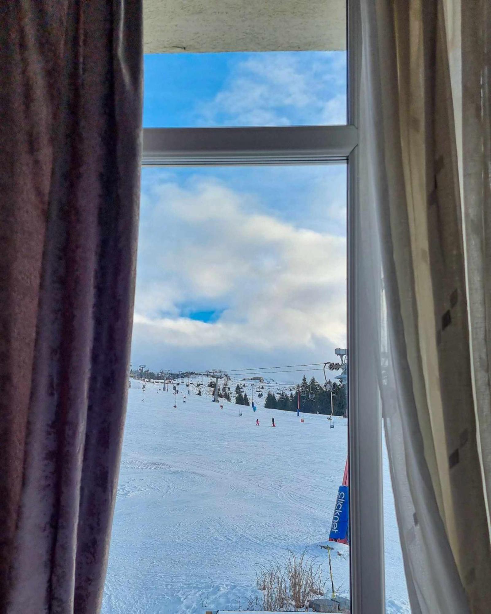 Pensiunea Sky Lupény Kültér fotó