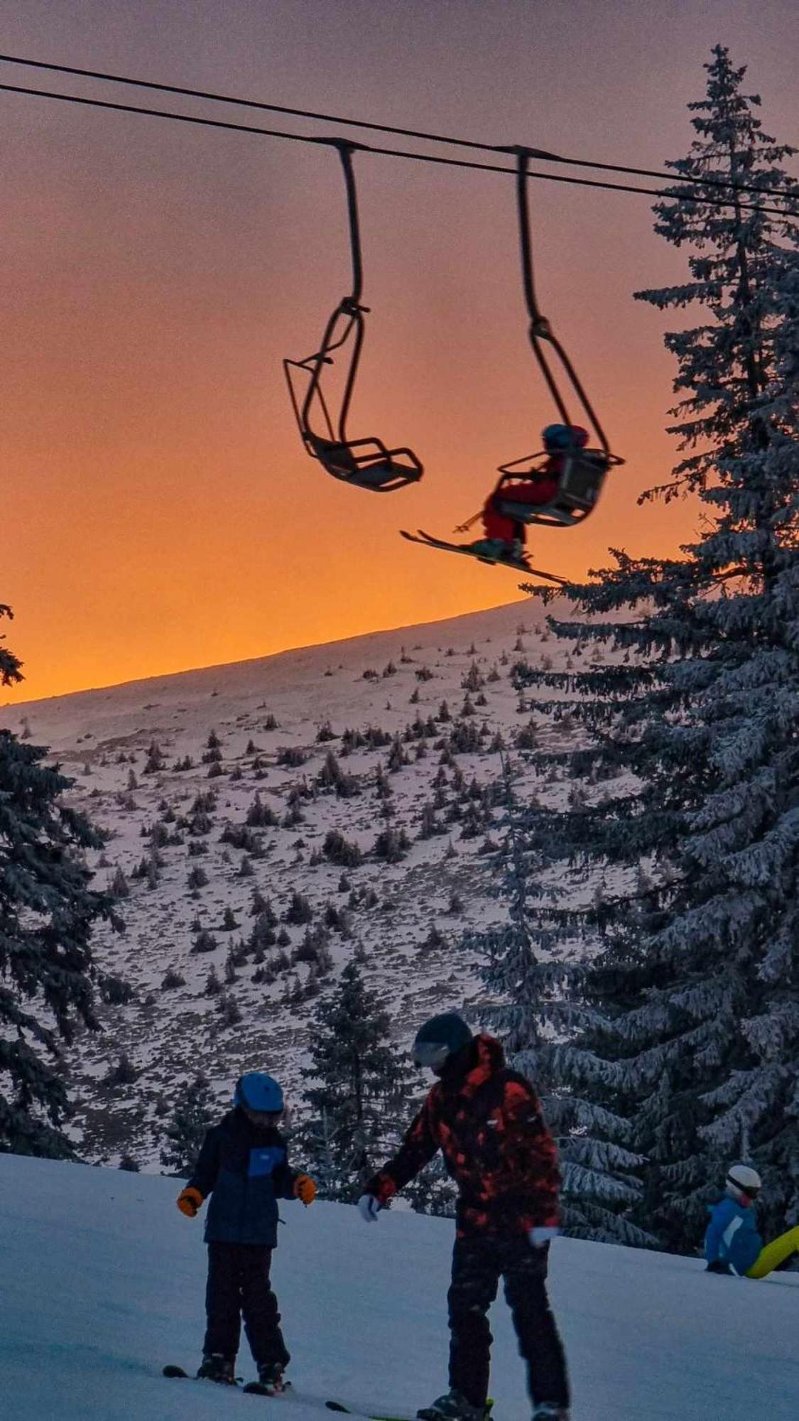 Pensiunea Sky Lupény Kültér fotó